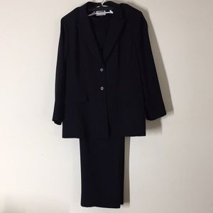 Kasper 2 Pc Black/White PinStripe Pant Suit